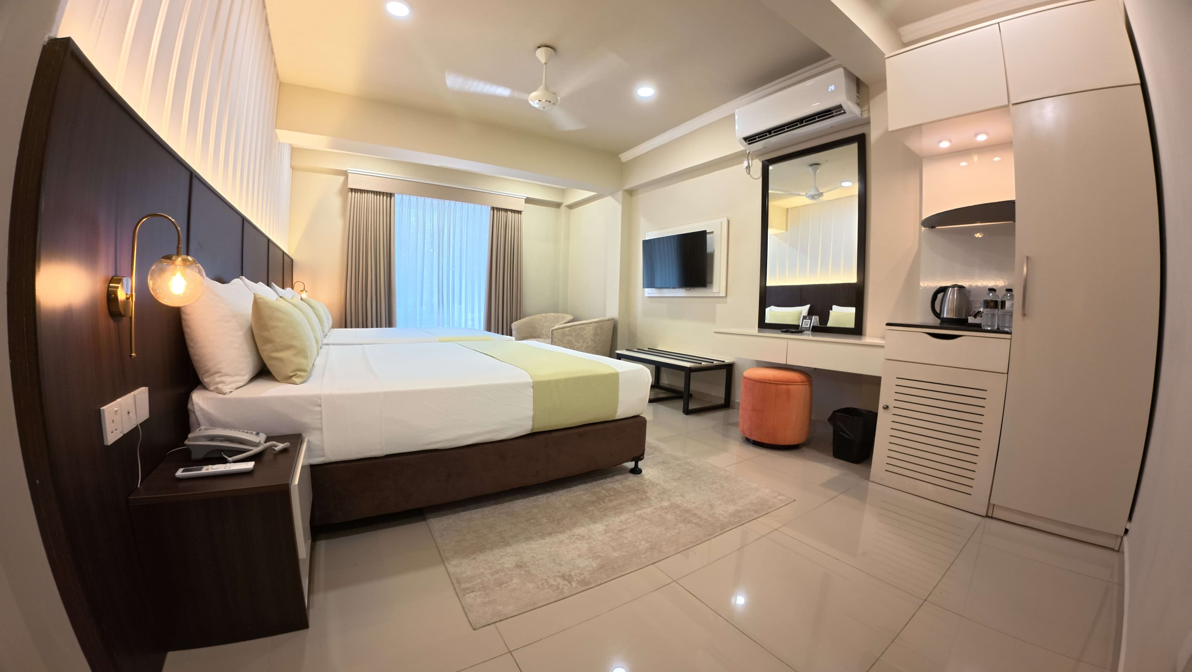 Hotel Grand Amanee - Deluxe Quadruple Room